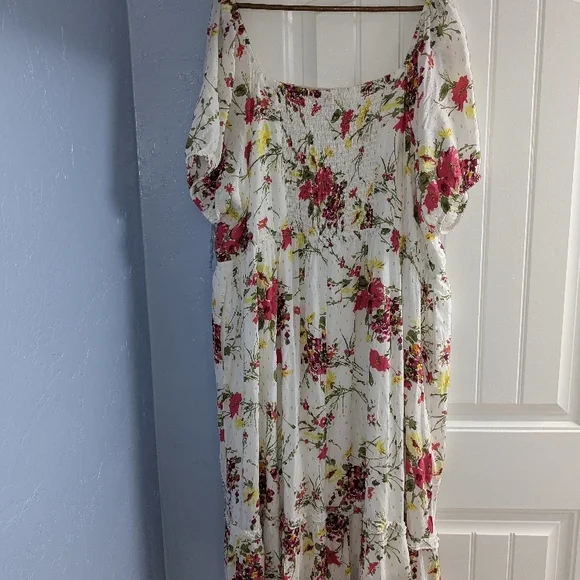 Size 26 Floral Women's Dress in White with Pink and Yellow Accents - Picture 2 of 11